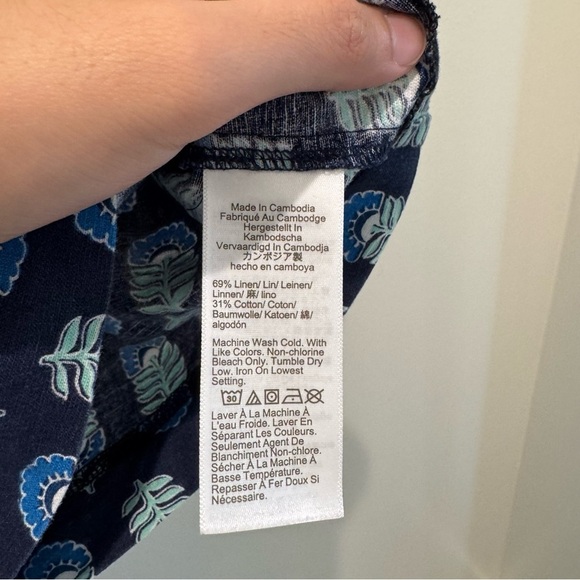 J. Crew printed linen blend ruffle neck top blouse sleeveless blue
Size S - Picture 7 of 9